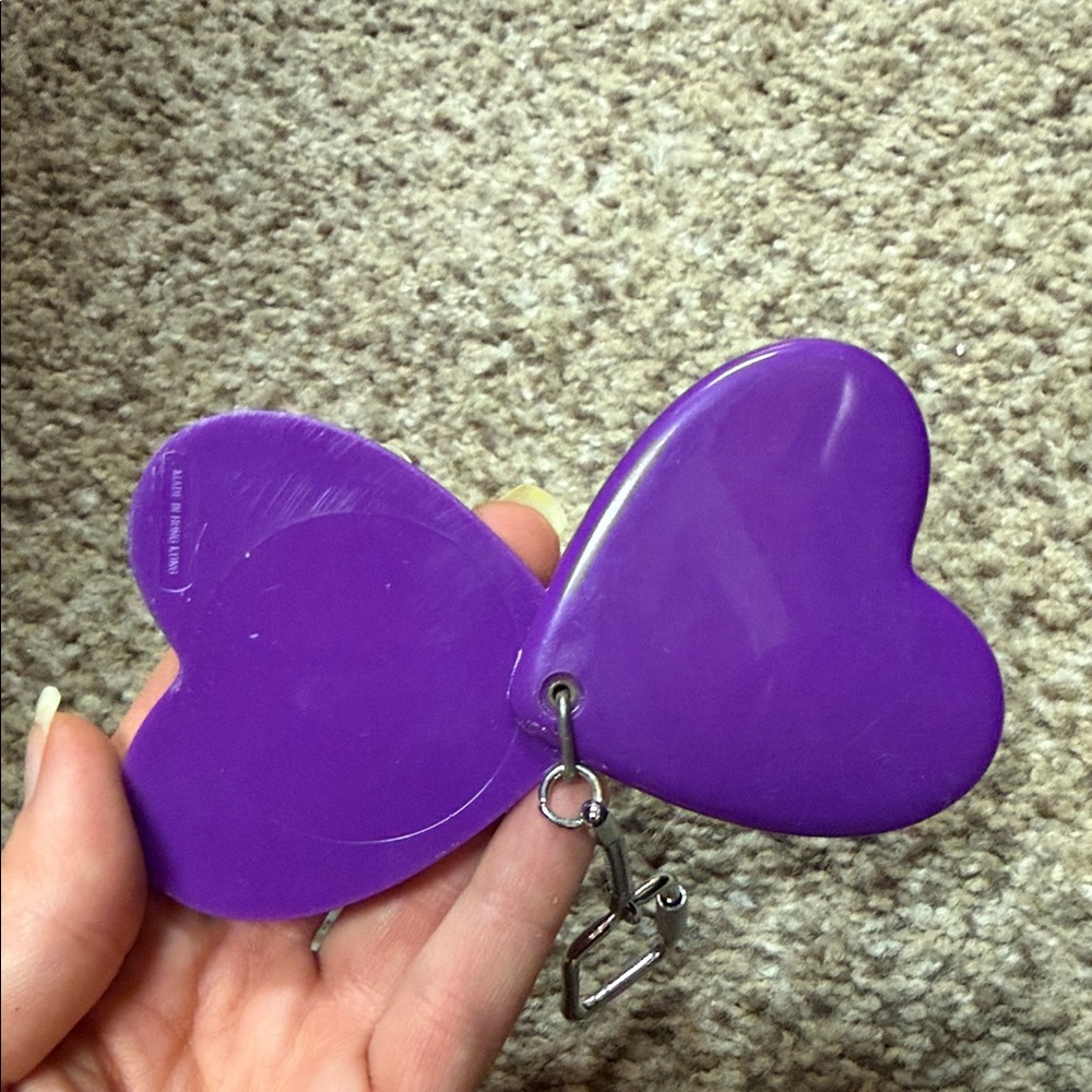 Purple Heart-Shaped Compact Mirror - Picture 4 of 6